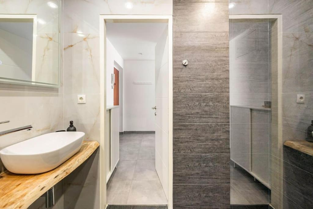 Cozy Renovated Apartment Close To Schoenbrunn Palace Вена Экстерьер фото