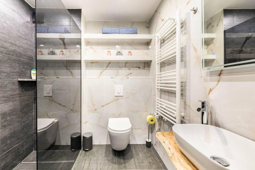 Cozy Renovated Apartment Close To Schoenbrunn Palace Вена Экстерьер фото